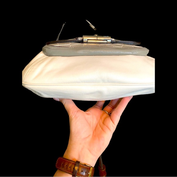 LIKE NEW! COACH Hobo White with Gray Crocodile Embellishments - Picture 5 of 12